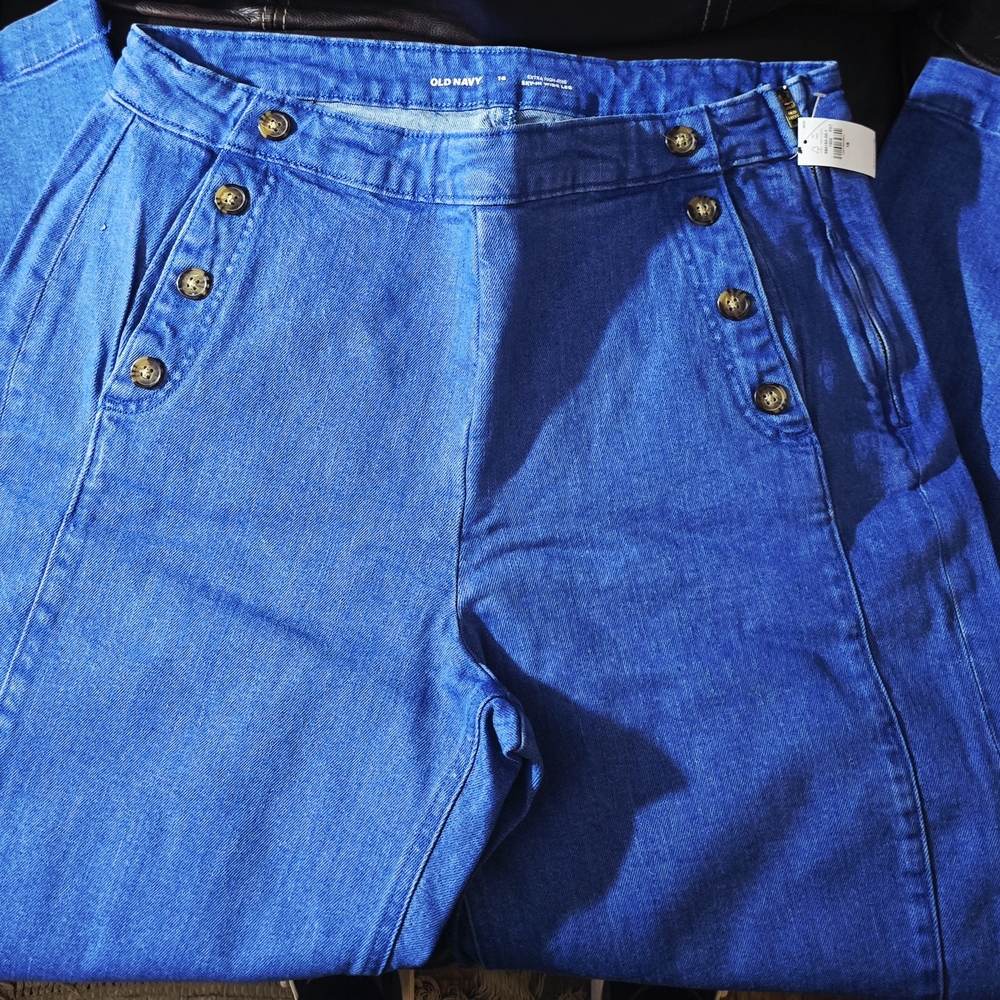 Old Navy Women's Extra High Rise Sky High Wide Leg Light Blue Jeans